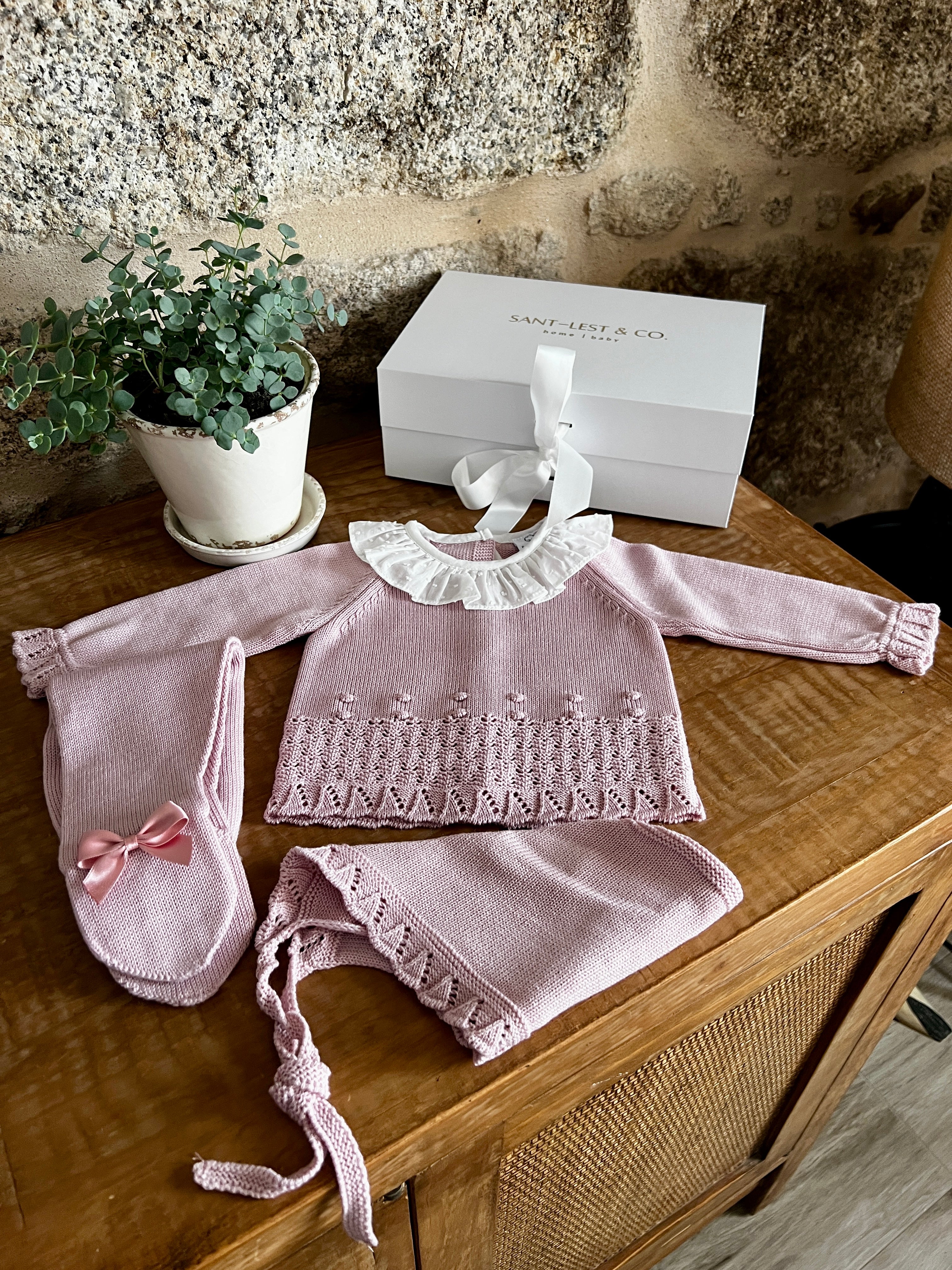 CAJA REGALO RECIÉN NACIDO 02 ROSA PALO | CONJUNTO PUNTO