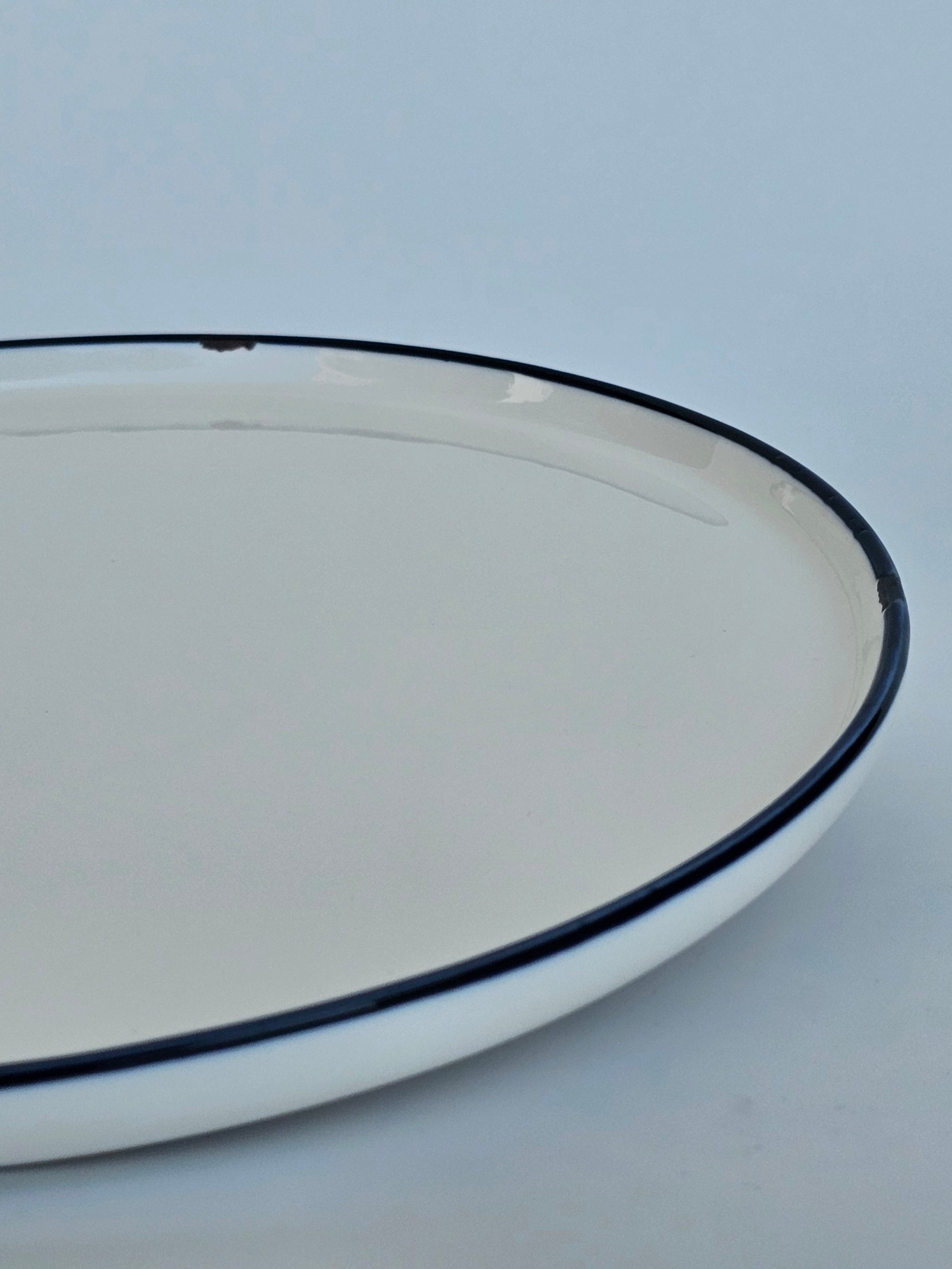 FUENTE REDONDA PORCELANA FILO AZUL