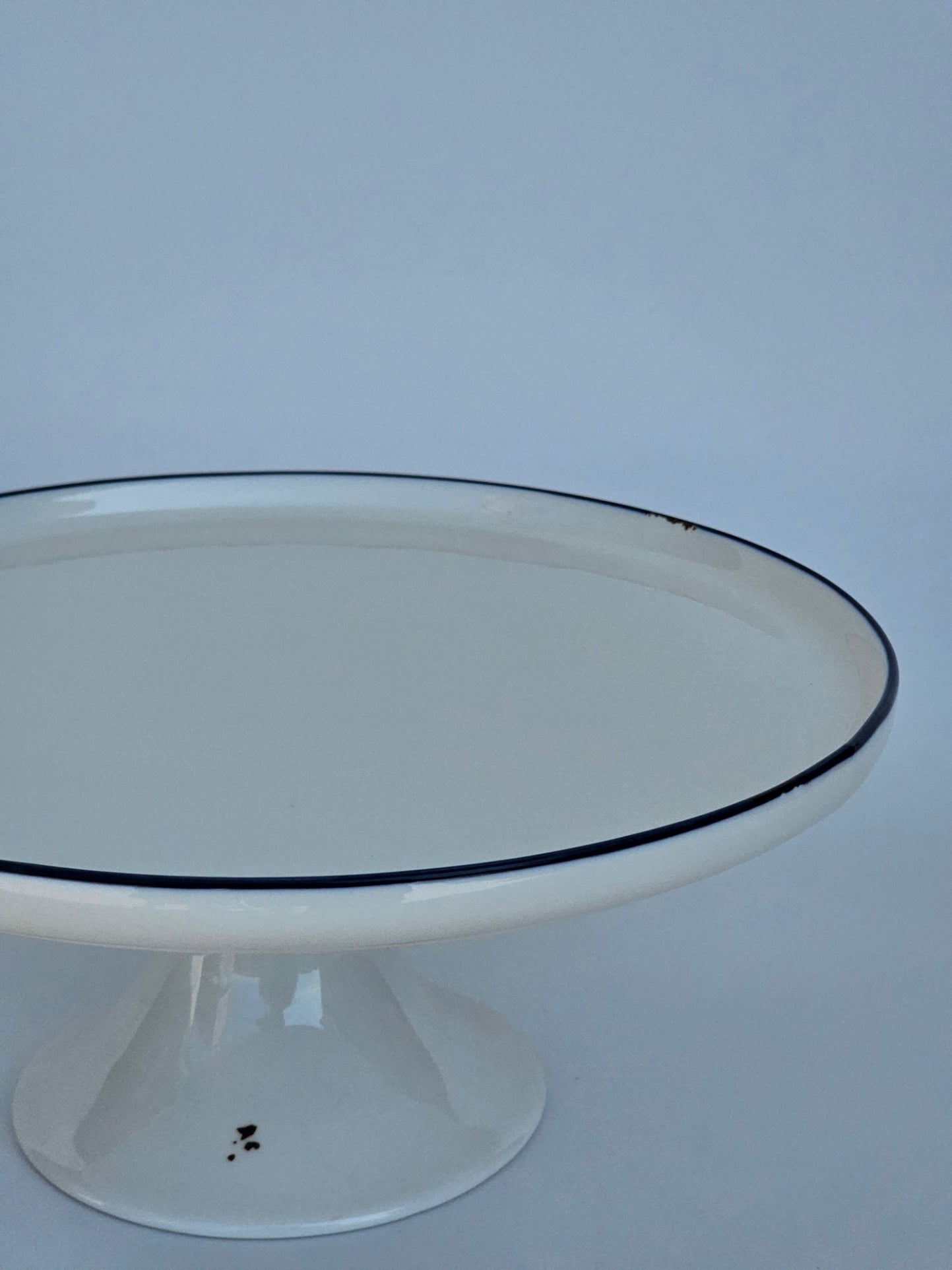 FUENTE PIE PORCELANA FILO AZUL