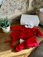 CAJA REGALO RECIÉN NACIDO 04 ROJO | CONJUNTO PUNTO + BODY